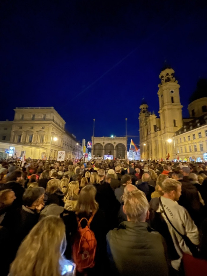 35.000