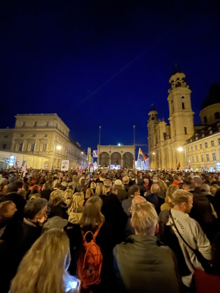 35.000