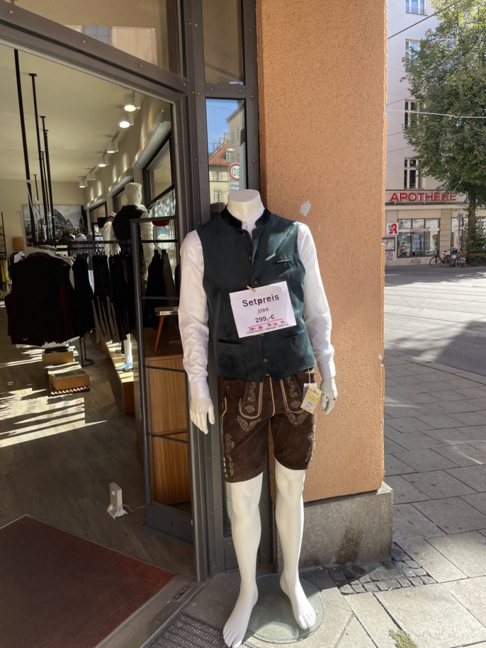 Wiesnhose, Untergrund und Anschiss