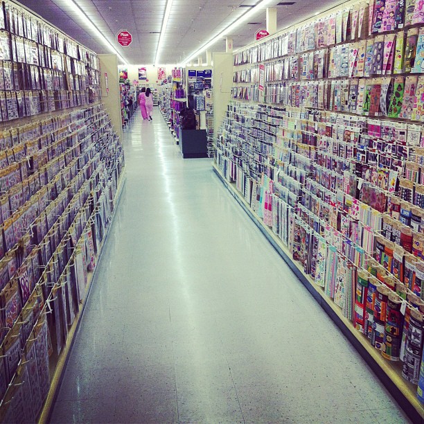 Links und rechts: Stickers, Stickers und Stickers.