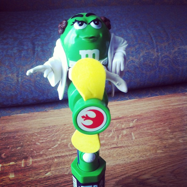 Rechercheergebnis: Las Vegas lebt von Habgier und Leuten, die M&M-Prinzessin Leia-Ventilatoren kaufe