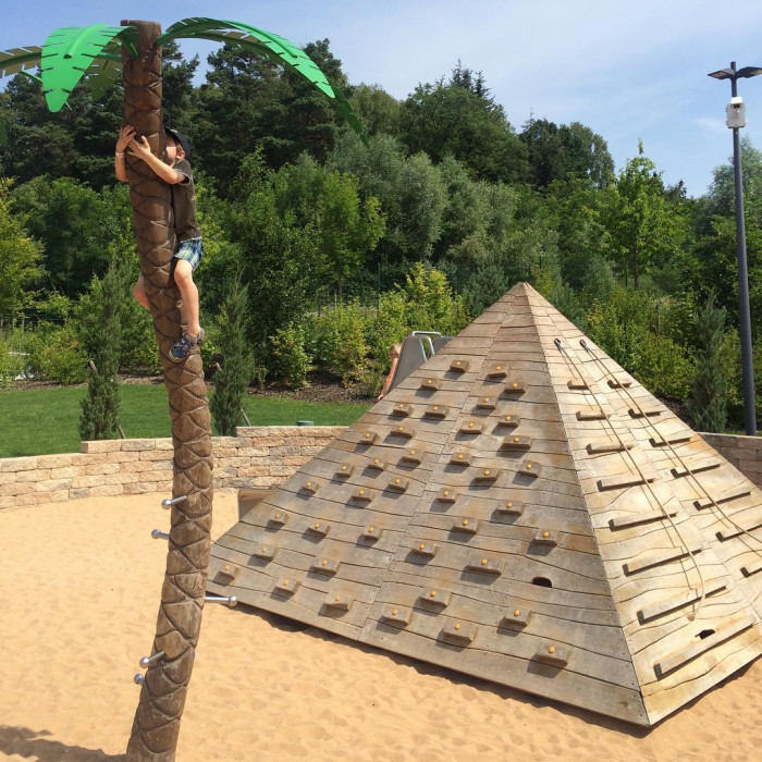 Der Bub hat die einzige Attraktion mit 0 Minuten Anstehzeit gefunden