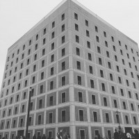 Sohn hat Fenster gez&auml;hlt. Es ist ein W&uuml;rfel.