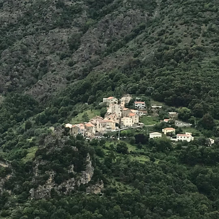 Castellare-di-Mercurio ist schon wieder so ein Bergdorf, wo die Stra&szlig;e aufh&ouml;rt. Insgesamt 33 Einwohn