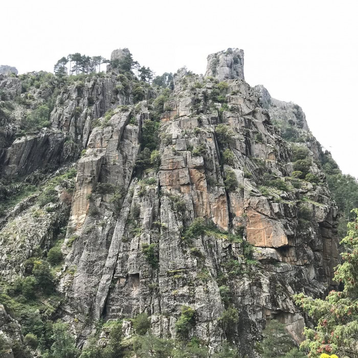 Von Corte aus kann man das Tavignanotal ausw&auml;rts wandern. N&ouml;rdlich der Zitadelle von Corte ist der E