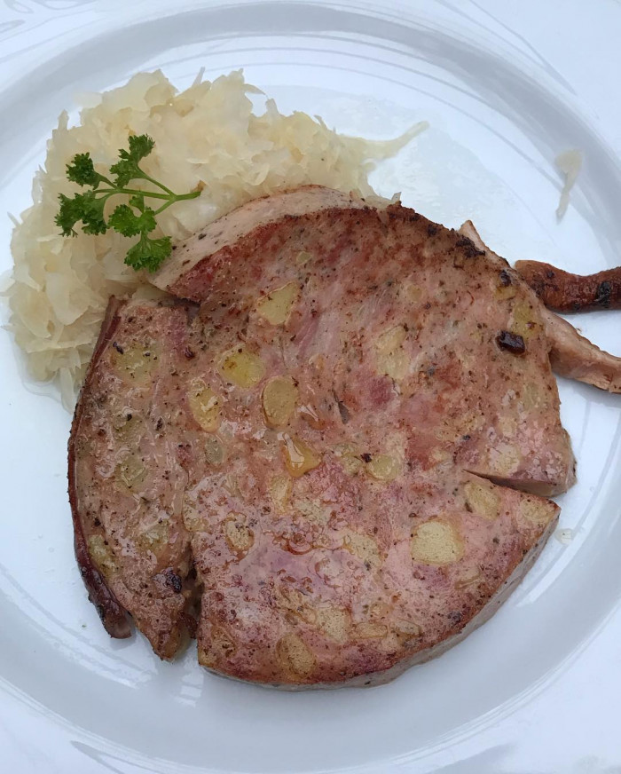 2 Tage lang im Pf&auml;lzer Wald rumgelaufen. &Uuml;berall im Wald stehen Felsen und alte Burgruinen. Abends i