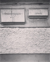 Grobsendungen vs. Briefe