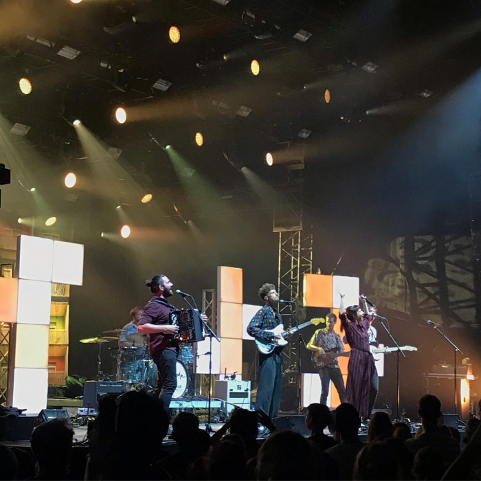 Auf der B&uuml;hne: @fivaoffiziell und @jetztspieltsgranada ❤️