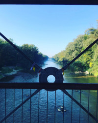 Laufrunde zur Milleniumsfalkenbr&uuml;cke. Hier bleib ich immer kurz stehen, hol mein Brusthaar raus, mac