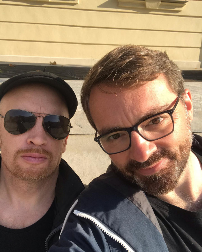 Wien ist ein Dorf. Nationalfeiertag, Museumsquartier, schon wieder S&ouml;fie mit Simon Schwarz (der witz