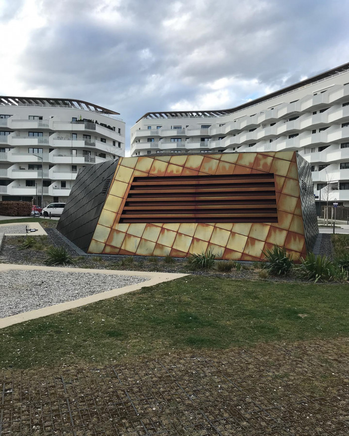 Einmal Spaziergang von meinem letzten Arbeitsplatz zu meinem vor-vorletzten Arbeitsplatz. Berg am La