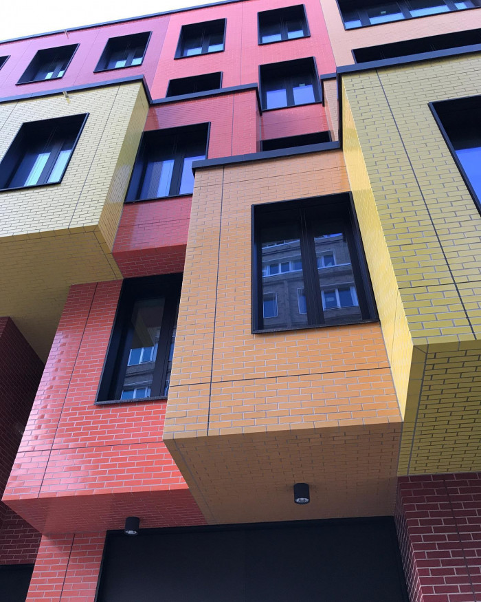 Einmal Spaziergang von meinem letzten Arbeitsplatz zu meinem vor-vorletzten Arbeitsplatz. Berg am La