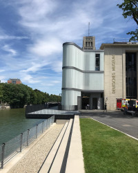@deutschesmuseum hat (teilweise) fertig renoviert. Es gibt jetzt einen durchgehenden Fu&szlig;weg von der