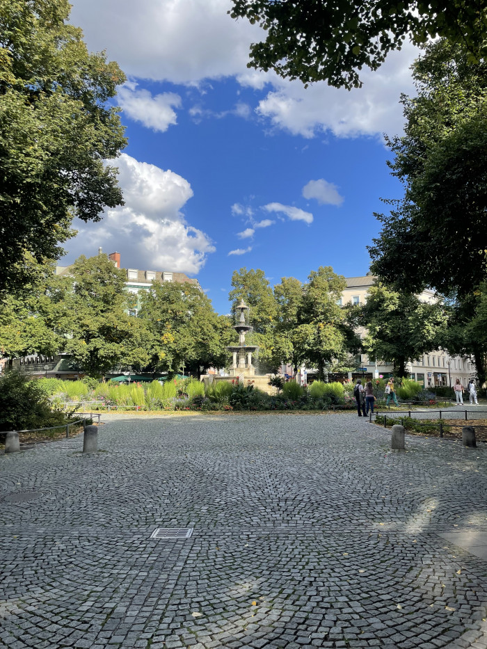 Wei&szlig;enburger Platz